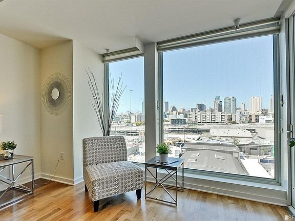 5th image of 555 4th St Unit 733