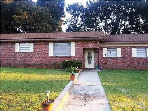 LARGE HOME FOR THE PRICE, ALL SOLID CONSTRUCTION READY TO MOVE IN