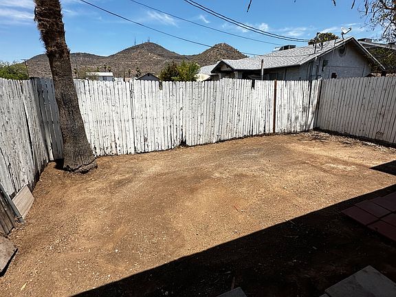 5th image of 1320 W Cochise Dr #B