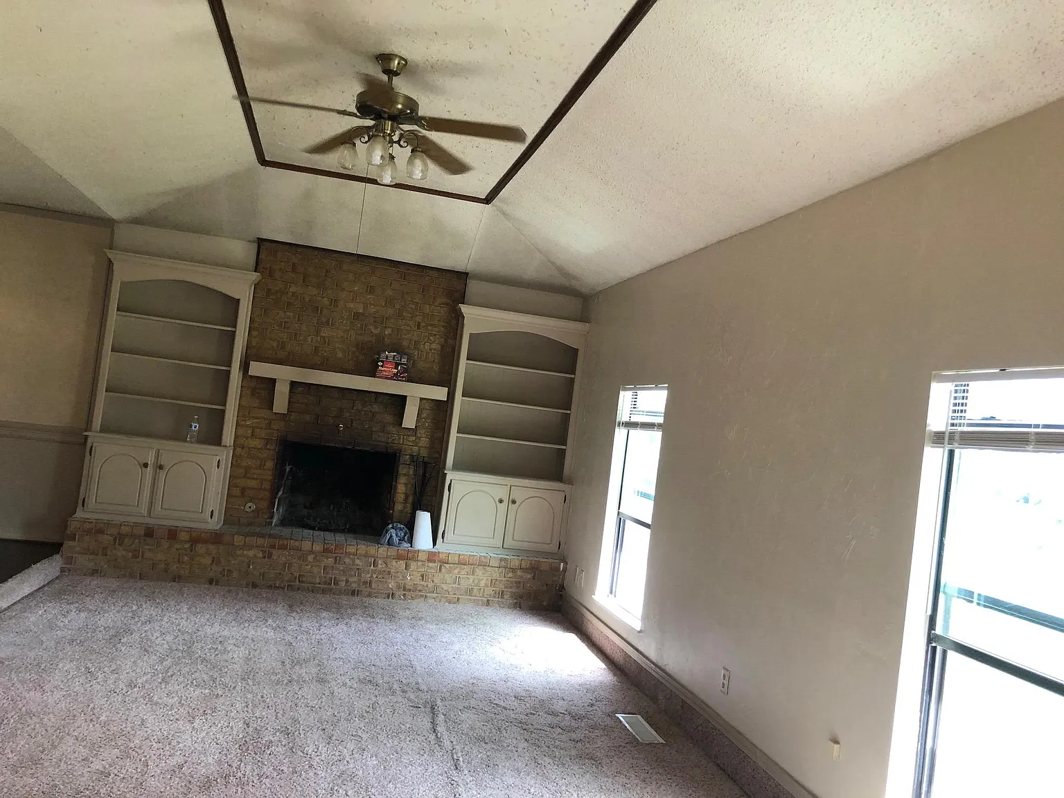 713 Wood Crest St — Photo 3