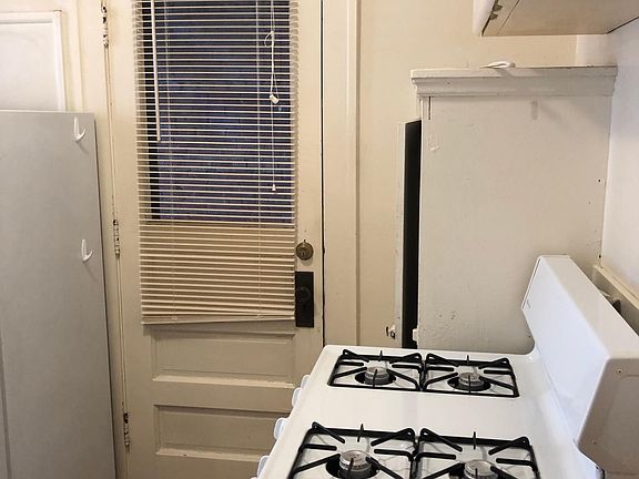 5th image of 14802 Clifton Blvd APT 1