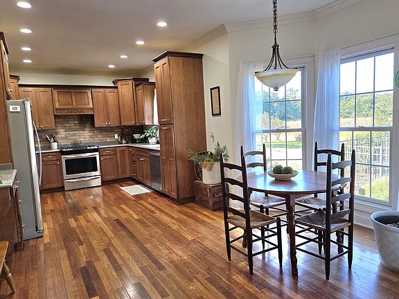 4th image of 1380 Cerulean Princeton Rd