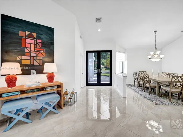 2649 Nelson Ct, Weston, FL 33332