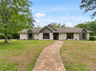 1806 Greenway St, Gilmer, TX 75644