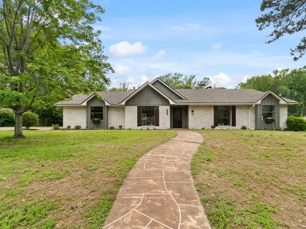 1806 Greenway St, Gilmer, TX 75644