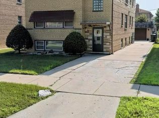 8653 S Kildare Ave, Chicago, IL 60652
