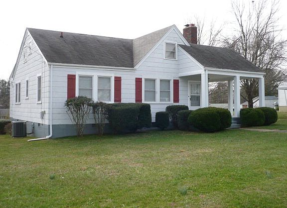 2nd image of 603 Henry St