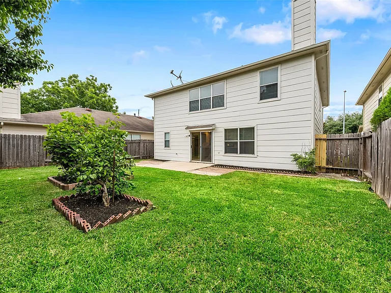 13515 Naples Bridge Rd — Photo 32