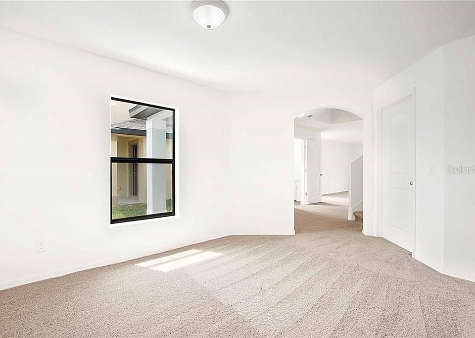 2nd image of 8436 Silverbell Loop