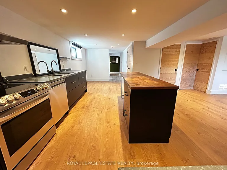 65 Maywood Park #LOWER — Photo 22