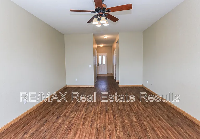 621 Bliss Cir — Photo 10