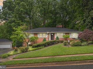 1802 Briar Ridge Ct, Mc Lean, VA 22101