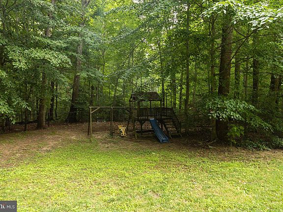 4th image of 1830 Fenwicke Ct