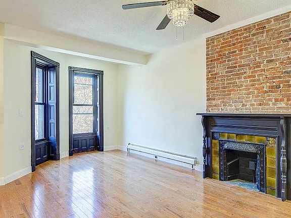 3rd image of 430 Hancock St APT 1A