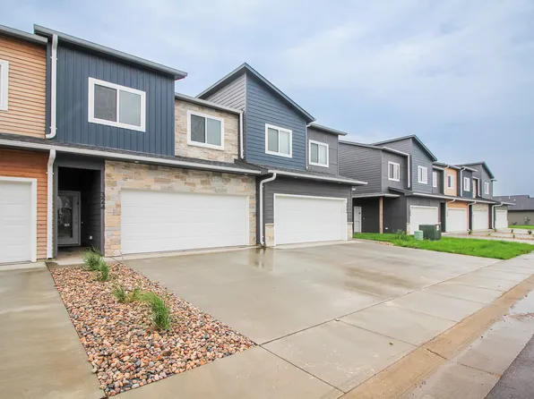 Central Park Village, 302 Devitt Dr #313, Harrisburg, SD 57032