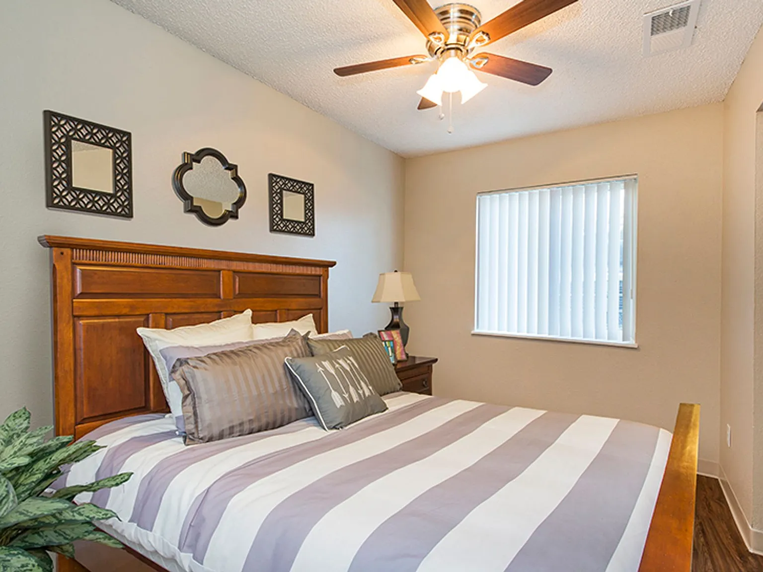 Creek View Apartments — Photo 2