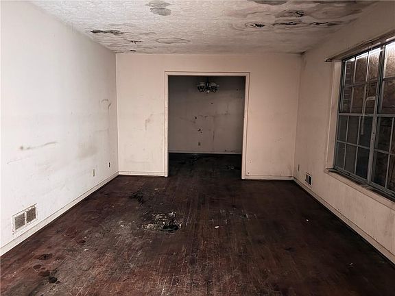 3rd image of 1131 S Deshon Rd