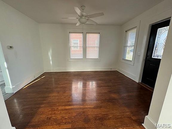 3rd image of 1522 E 5th St