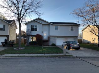 373 Orchard Ct, Troy, IL 62294