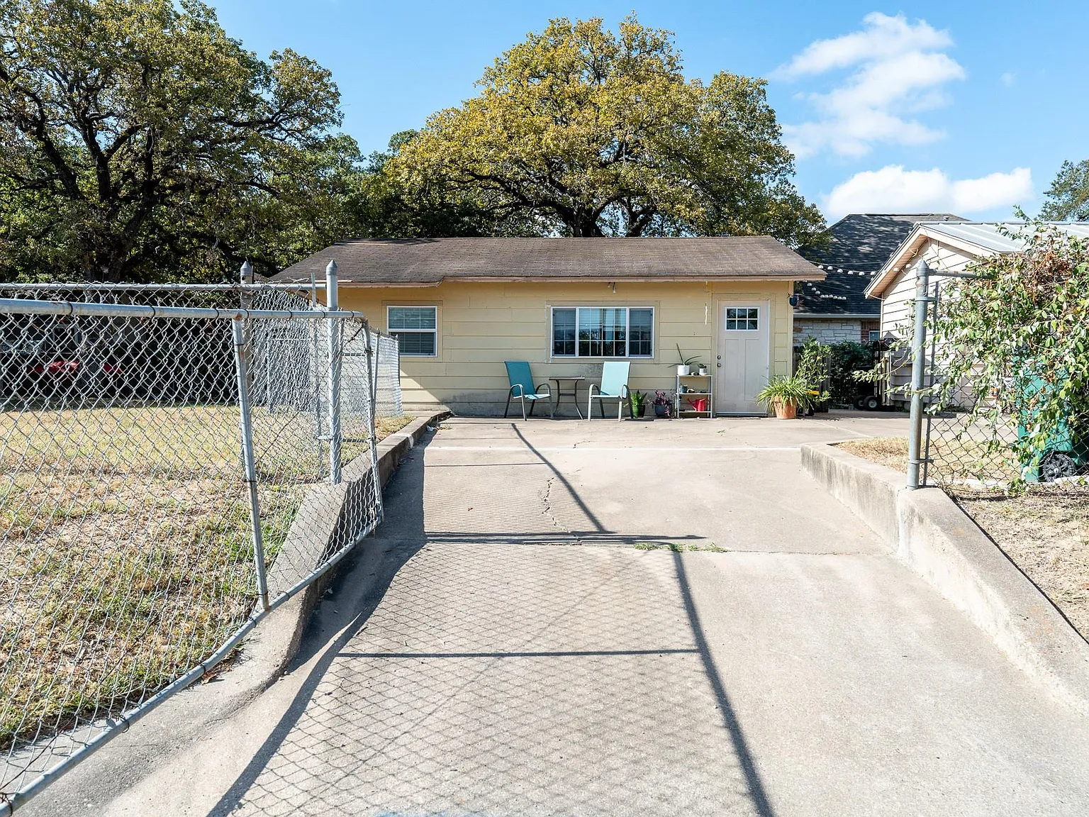 1 bed, 1.0 bath, 650 sqft, $1,400 — Photo 2
