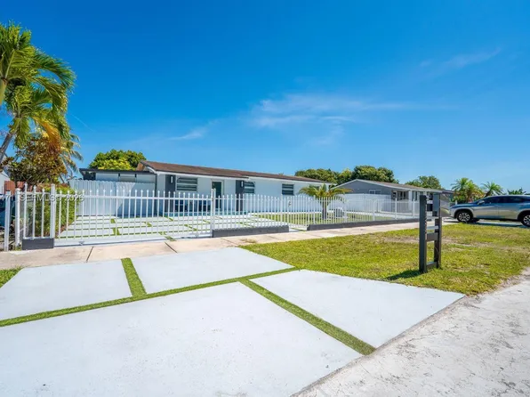 11851 SW 181st St, Miami, FL 33177