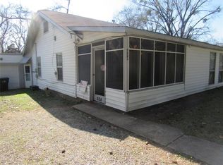 624 W Acheson St, Denison, TX 75020