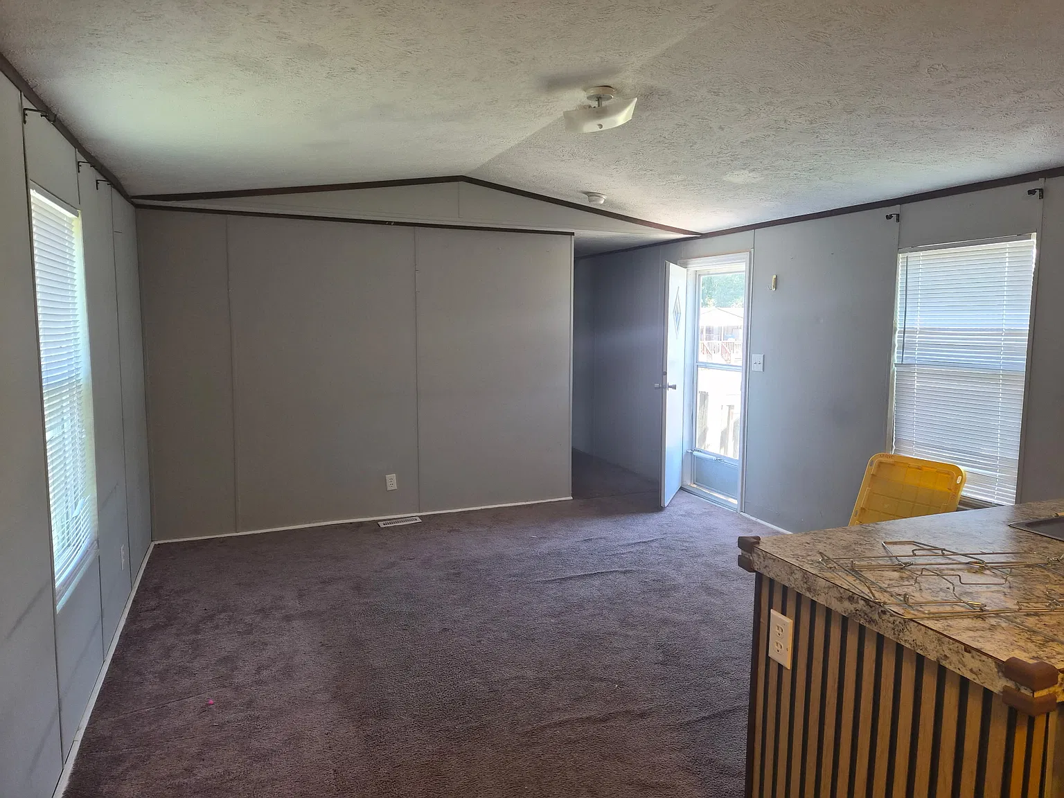 3 bed, $961 — Photo 3