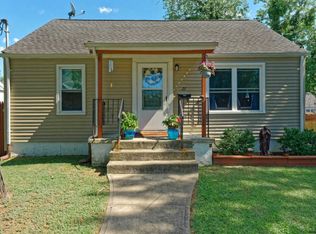 27 Rooney Ave, Colonie, NY 12205