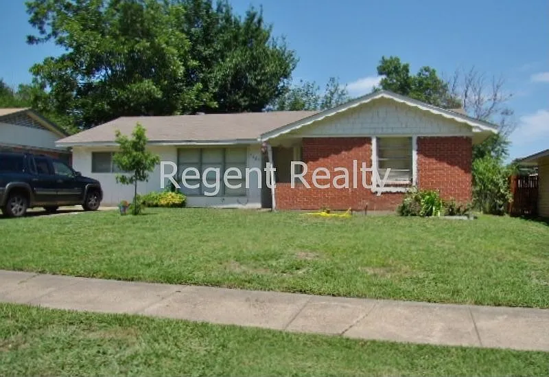 4124 Sherwood Dr photo 1