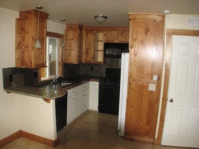 8652 Golden Ave #3 — Photo 3