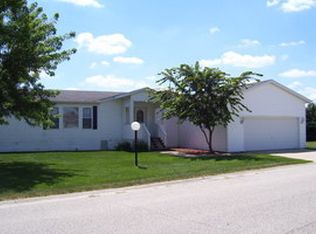 645 Bluebird Cir, Sandwich, IL 60548