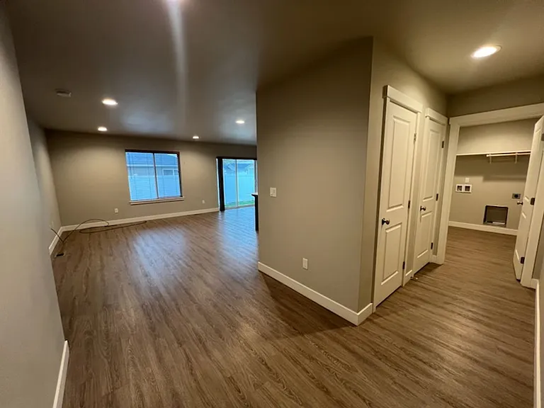1086 S New Oak Ln — Photo 7