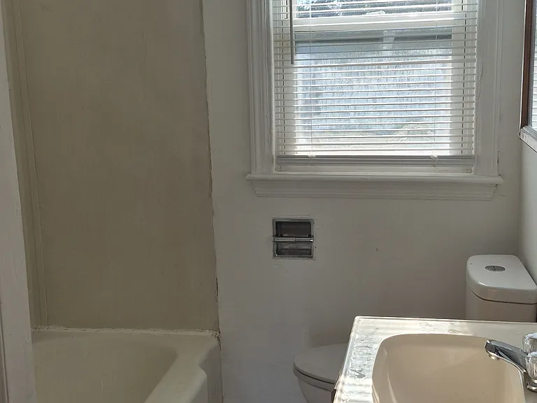 2691 Homecroft Dr — Photo 9
