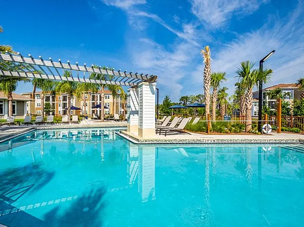 The Alexander at Countryside