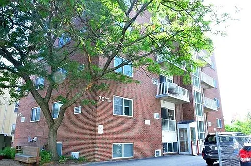 70 Park St #61 Photo 1