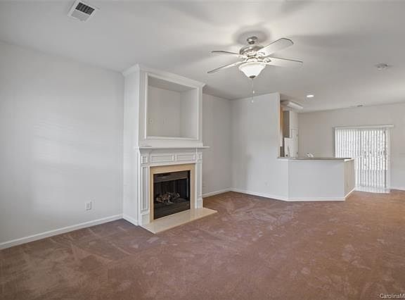 5th image of 8538 Summerglen Cres