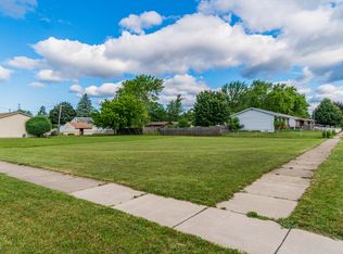 2217 Lakeview Ave, Ypsilanti, MI 48198