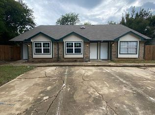 311 Kings Way UNIT C, Mansfield, TX 76063
