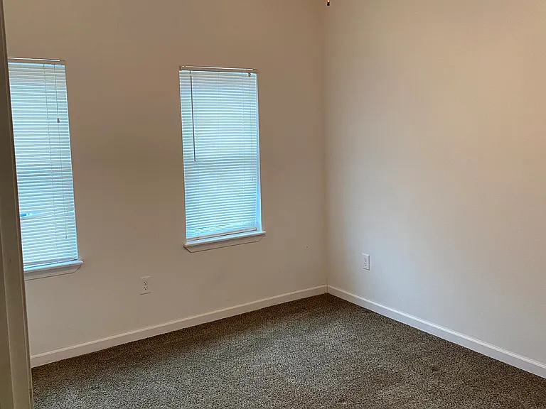 102 N Repauno Ave #5 — Photo 6