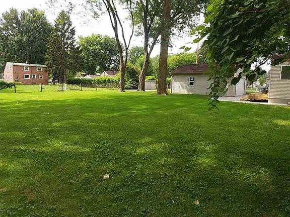 5th image of 26860 Hickler Ln