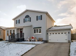 532 S 31st St, Manitowoc, WI 54220