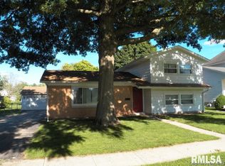 205 Prairie St, Knoxville, IL 61448