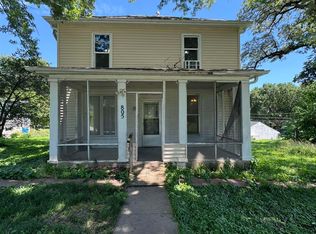 805 7th St, Peru, NE 68421