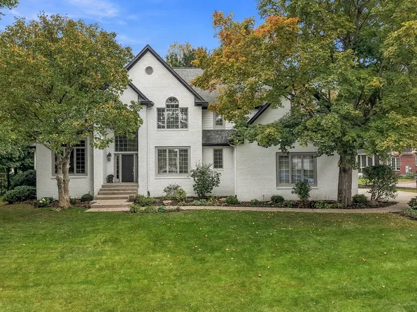 12221 Woods Bay Pl, Carmel, IN 46033
