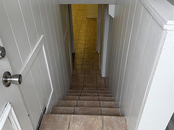 2nd image of 3190 Academy Dr