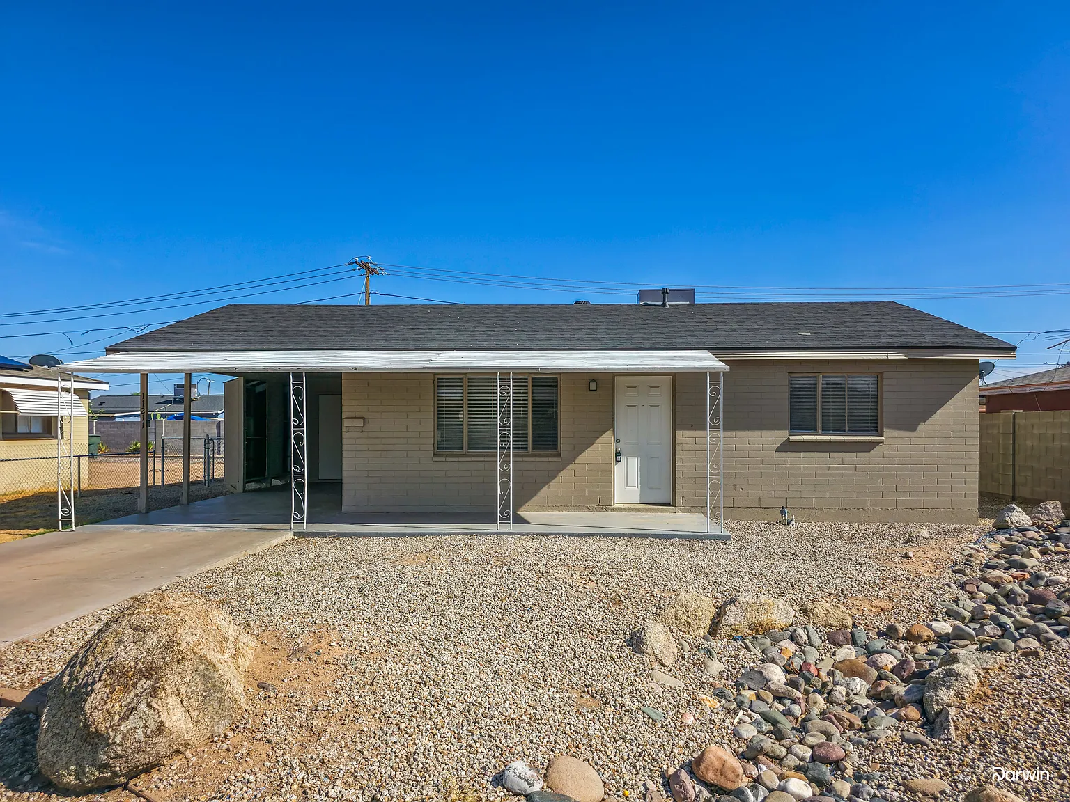 3 bed, 2.0 bath, 1310 sqft, $1,645 — Photo 1