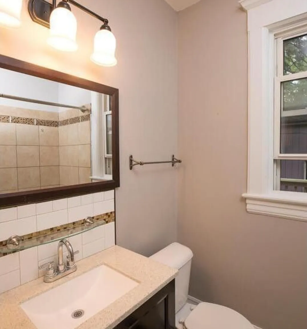 444 Beacon Ave — Photo 2