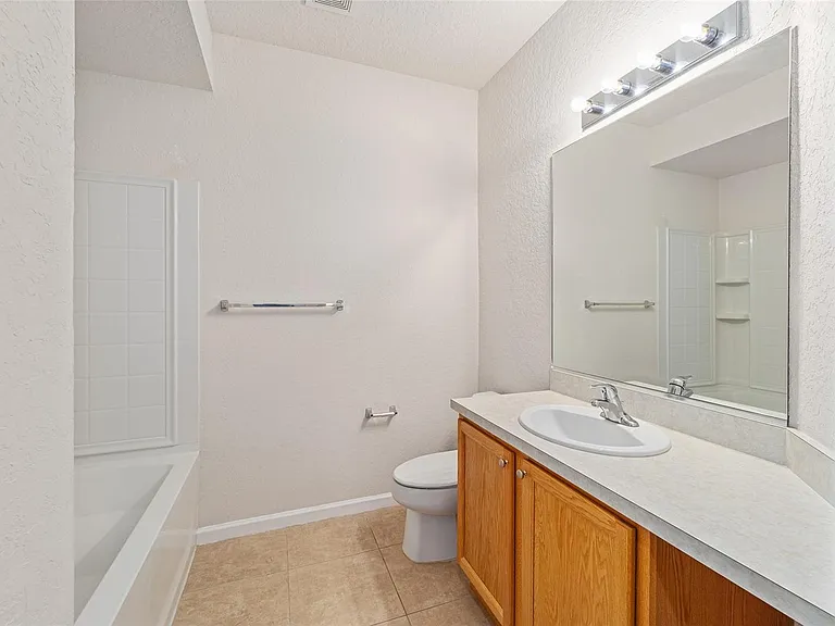 4570 SW 52nd Cir #107 — Photo 28