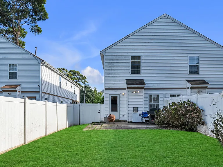 8131 Redmon Rd #B — Photo 29