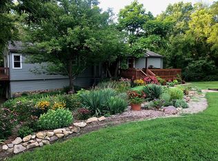 983 N 840th Rd, Lawrence, KS 66047